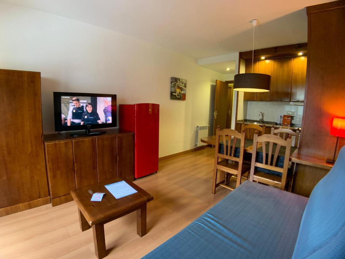 Apartamentos Los Lagos Benasque Εξωτερικό φωτογραφία