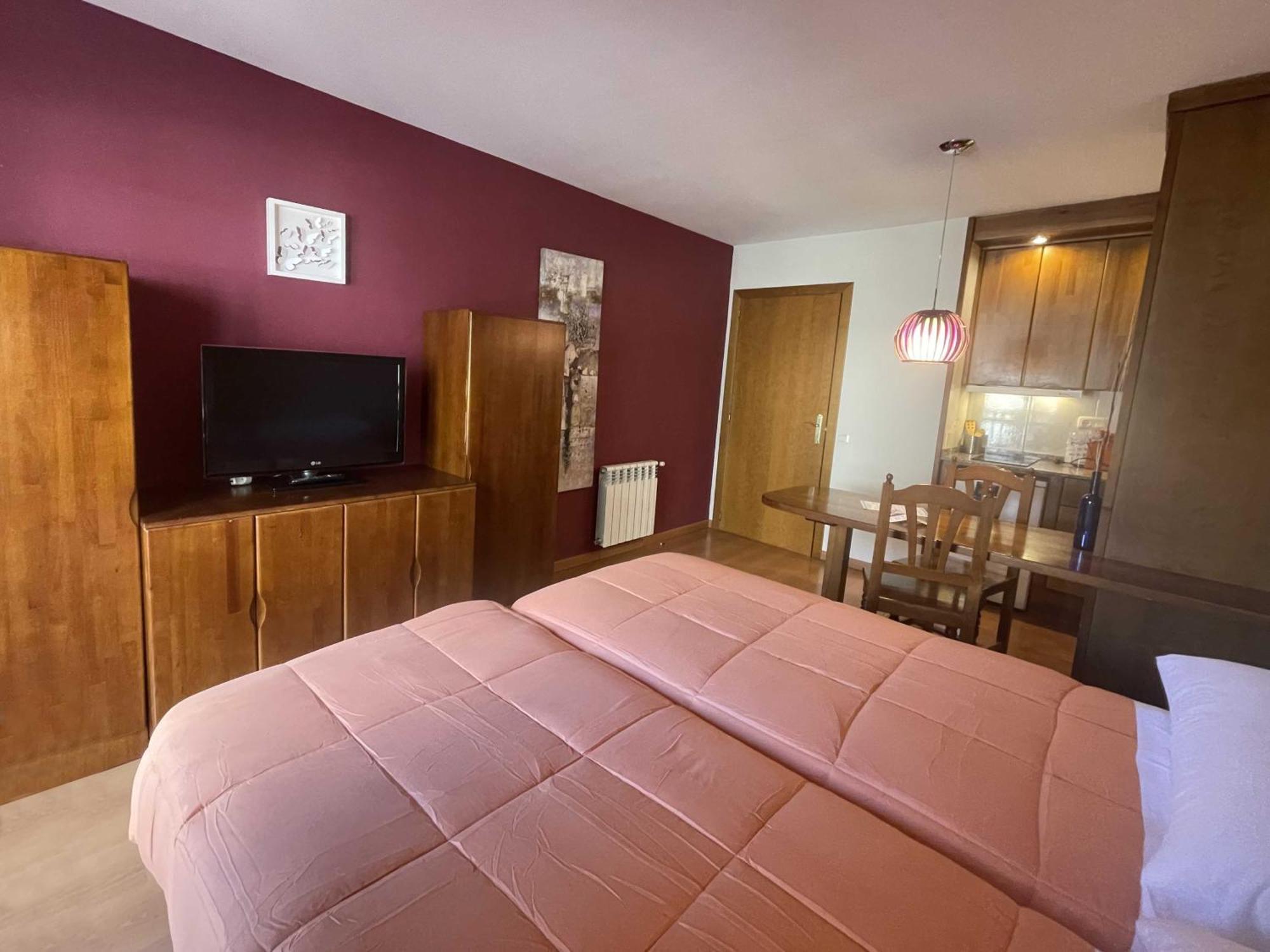 Apartamentos Los Lagos Benasque Εξωτερικό φωτογραφία