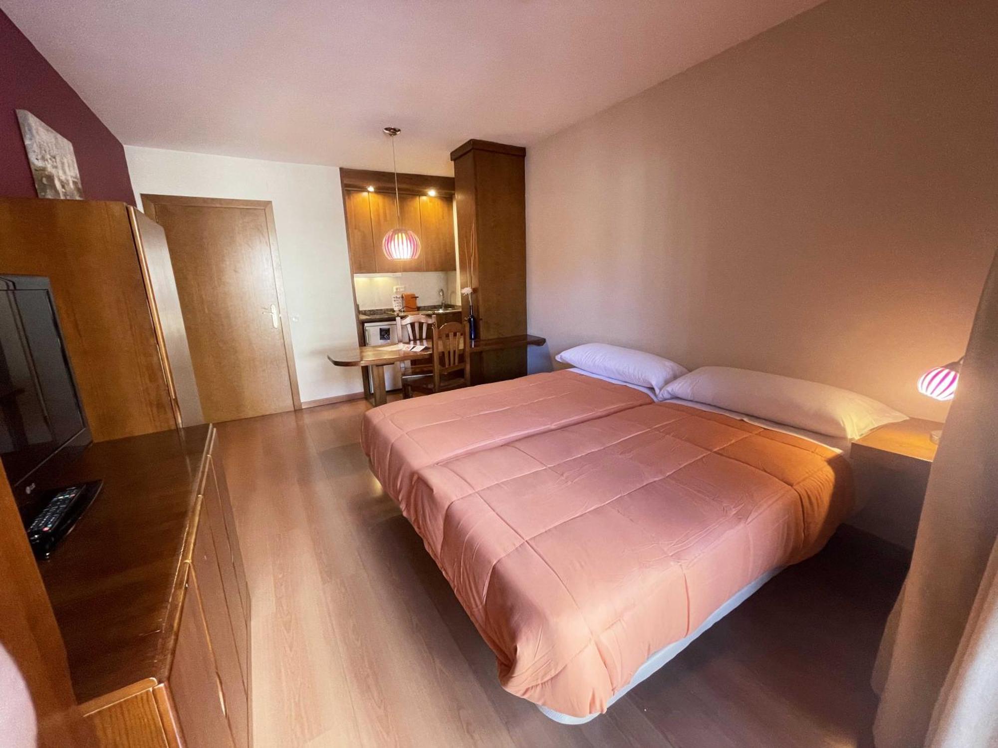 Apartamentos Los Lagos Benasque Εξωτερικό φωτογραφία