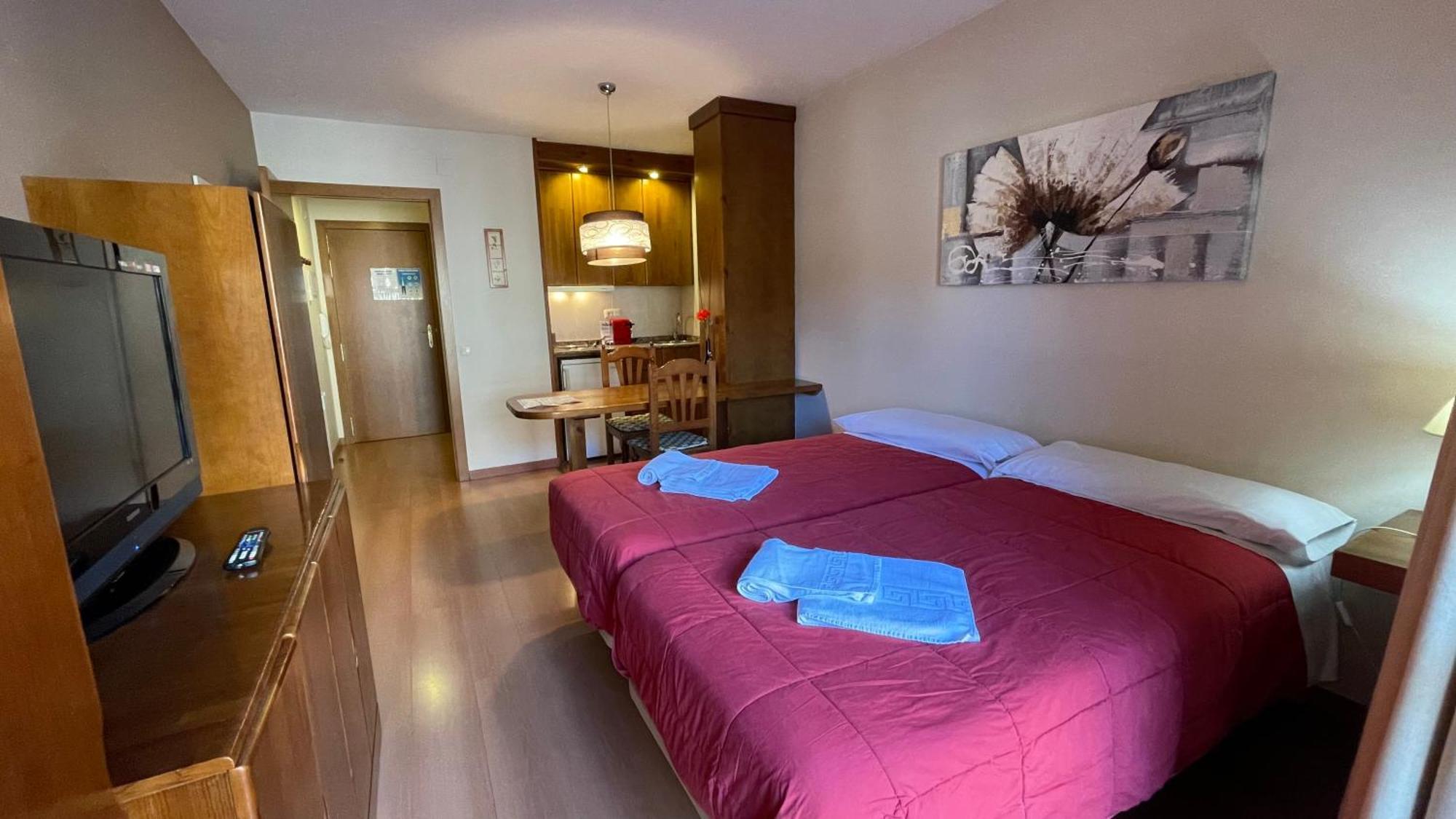 Apartamentos Los Lagos Benasque Εξωτερικό φωτογραφία